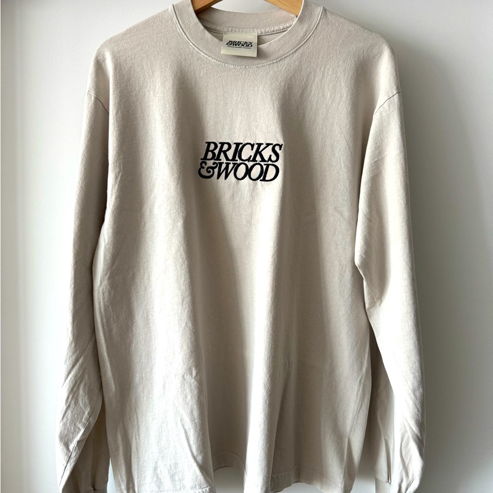 Bricks & Wood Core Logo Long-sleeve